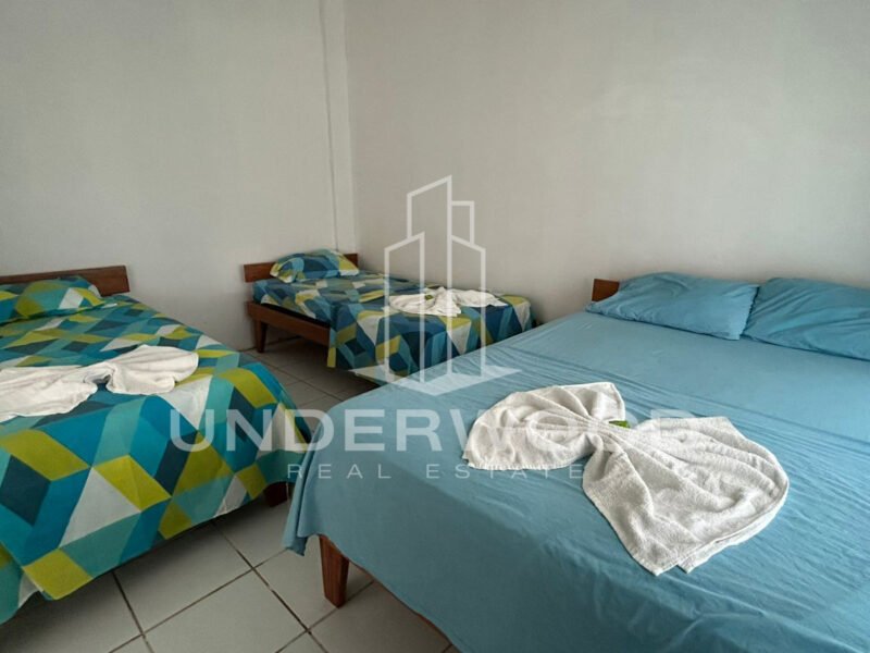 Cabinas Zona Comercial Parrita