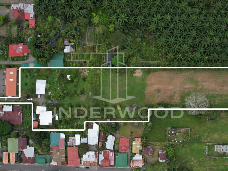 Casa y lote Los Ángeles